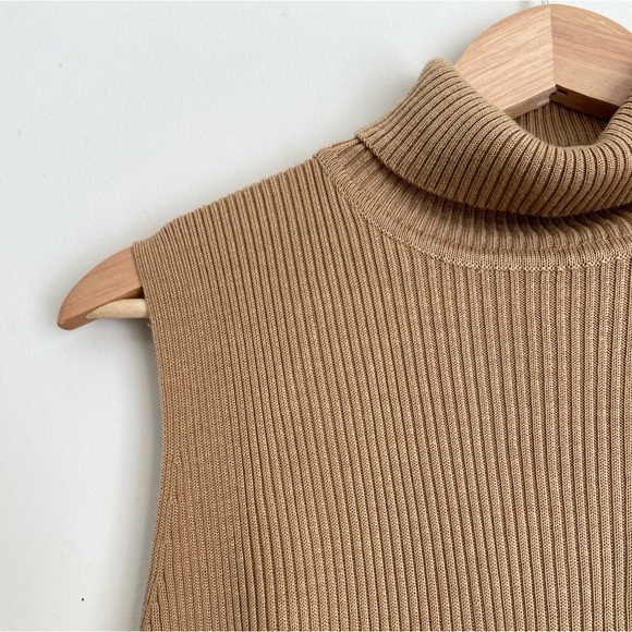 Sag Harbor Camel Ribbed Sleeveless Top - Picture 4 of 5